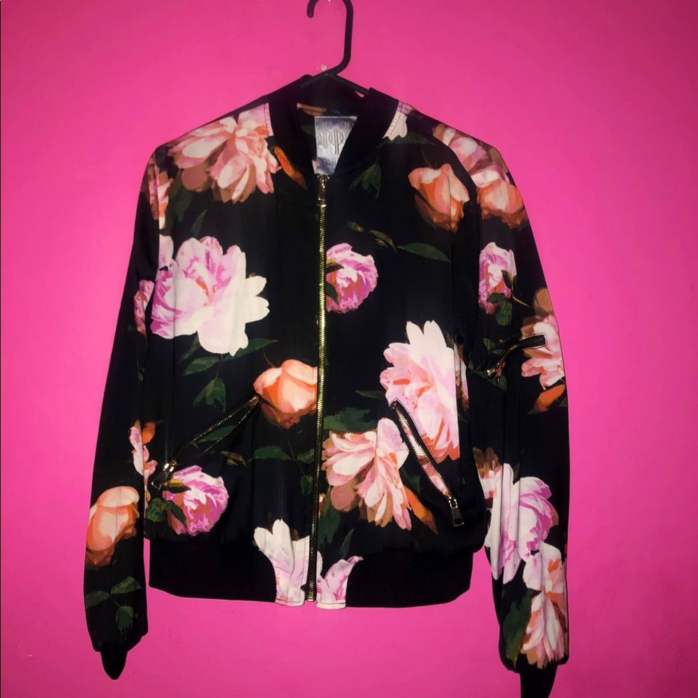 Jenifer Lopez jacket